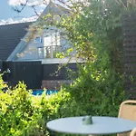 דירה Idyllic Living Near *