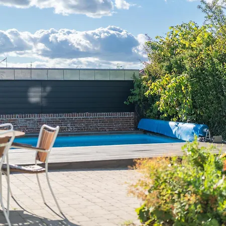 דירה Idyllic Living Near סבנדבורג