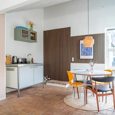 Appartement Idyllic Living Near